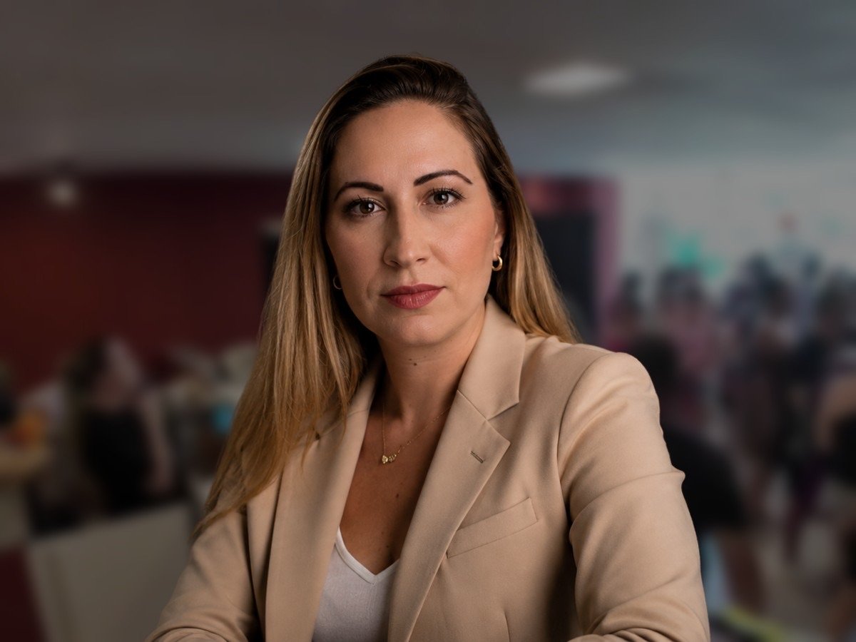 Juliana Soares na loja